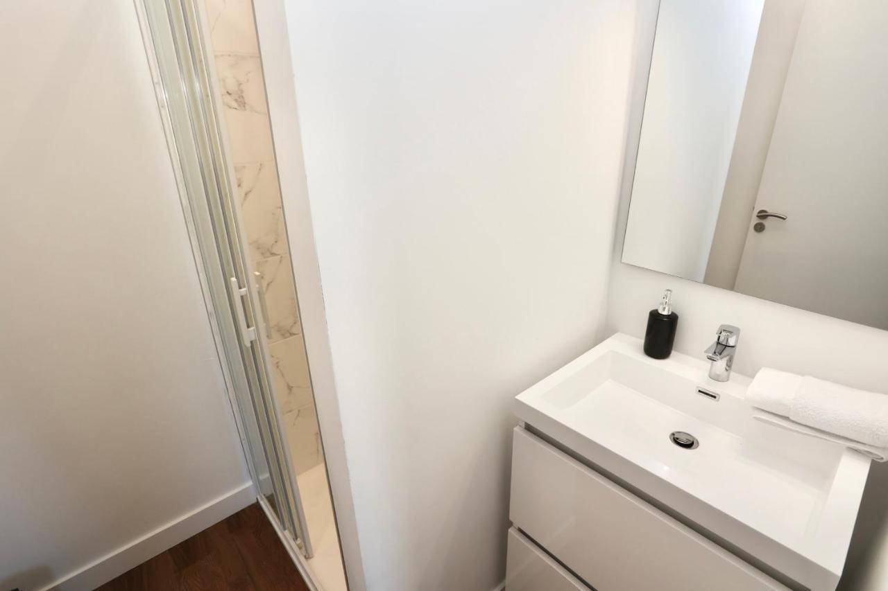 Napoleon Gare 8 T2 Dernier Etage Bylocly Apartman Pontivy Kültér fotó