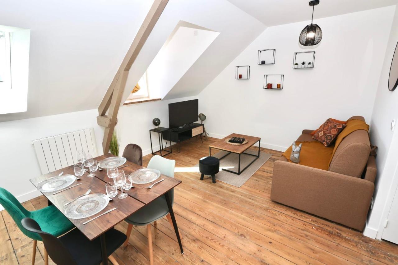 Napoleon Gare 8 T2 Dernier Etage Bylocly Apartman Pontivy Kültér fotó